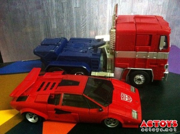 More Transformers Masterpiece MP 12 Lambor  Sideswipe In Hand Images  (4 of 24)